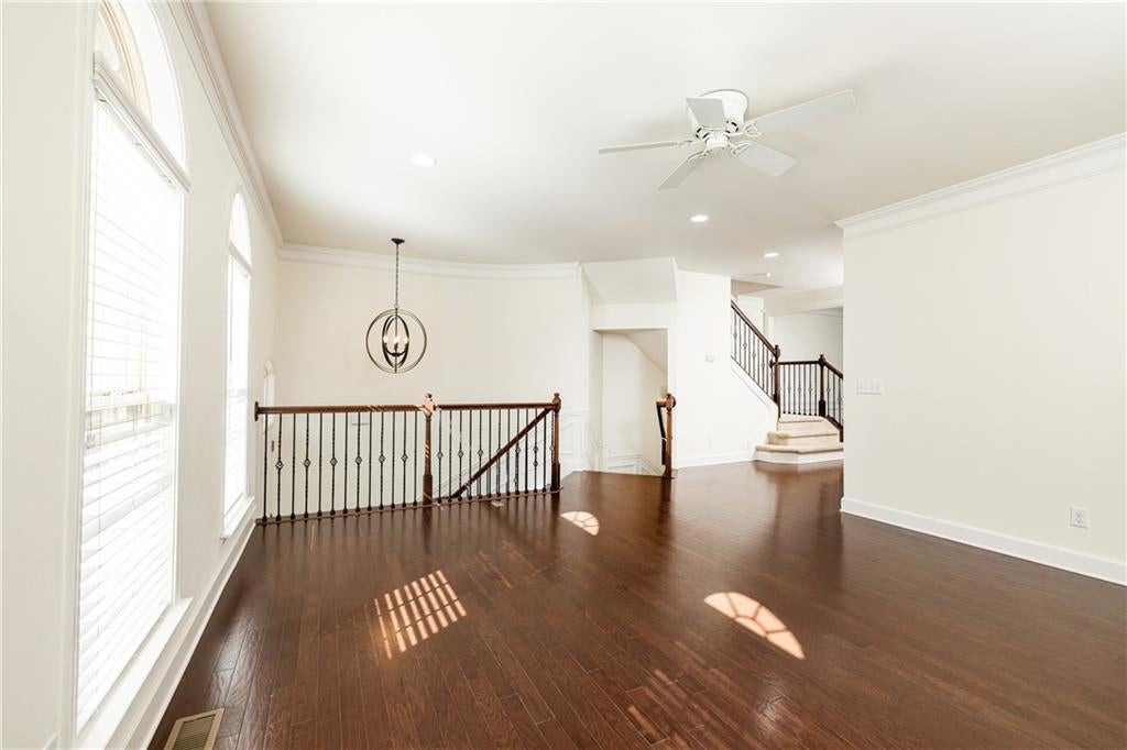 545 Sarabrook Place