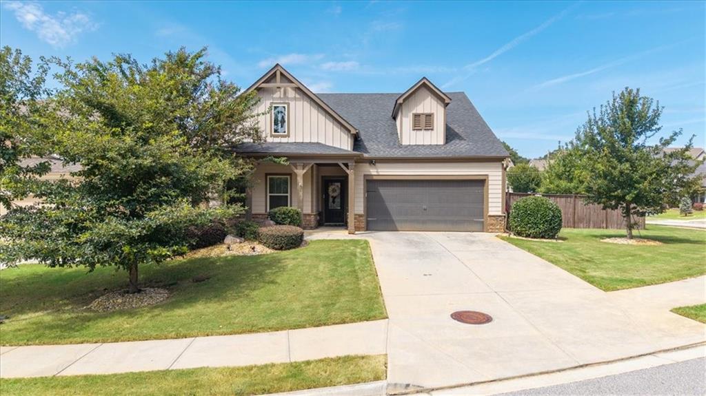 This spacious 5-bedroom, 3.5-bath home with a bonus room offers the perfect blend of comfort and convenience with 3,226 sq. ft. of living space. Situated on a corner lot in a quiet cul-de-sac, this property is designed for both everyday living and entertaining.
The open-concept layout features a bright and inviting kitchen overlooking the living and dining areas, making it the heart of the home. The primary suite plus three additional bedrooms are located on the main level, offering true ease of living. Upstairs, you’ll find a versatile bonus room and fifth bedroom, perfect for guests, a home office, or a media room.
Enjoy outdoor living year-round on the screened-in back porch with plenty of space to relax or entertain.
Location is a standout—just a quarter-mile walk to the Silver Comet Trail for biking and walking, and less than a half-mile from shopping, restaurants, and grocery stores.
This home combines modern comfort, functionality, and convenience in one perfect package—don’t miss your chance to make it yours!