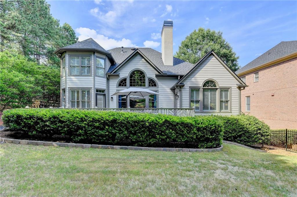 5349 Davenport Manor