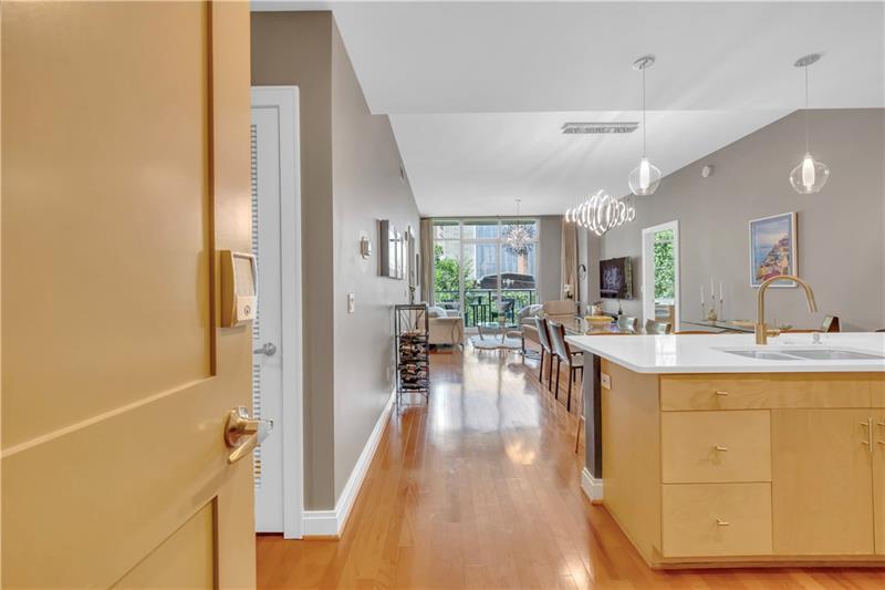 905 Juniper Street NE 410