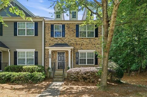Townhouse For Sale - 726 Breeze Lane<br/> Woodstock, GA 30188