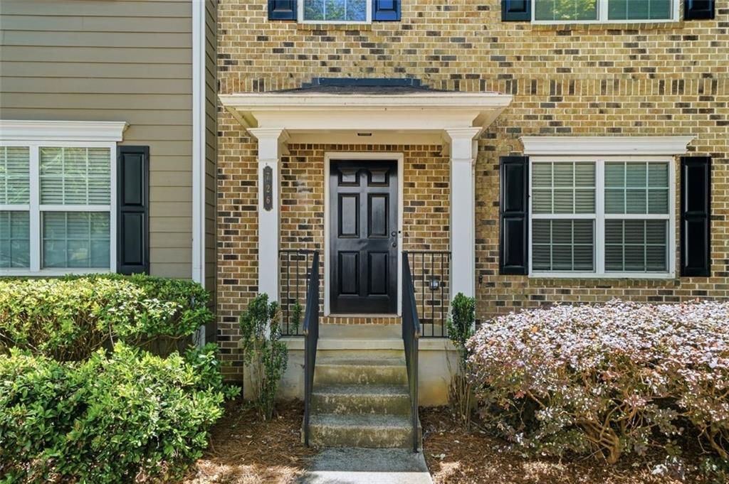 726 Breeze Lane