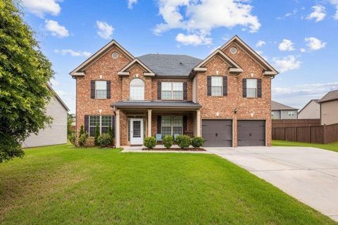Homes For Sale - 425 Sawgrass View<br/> Fairburn, GA 30213