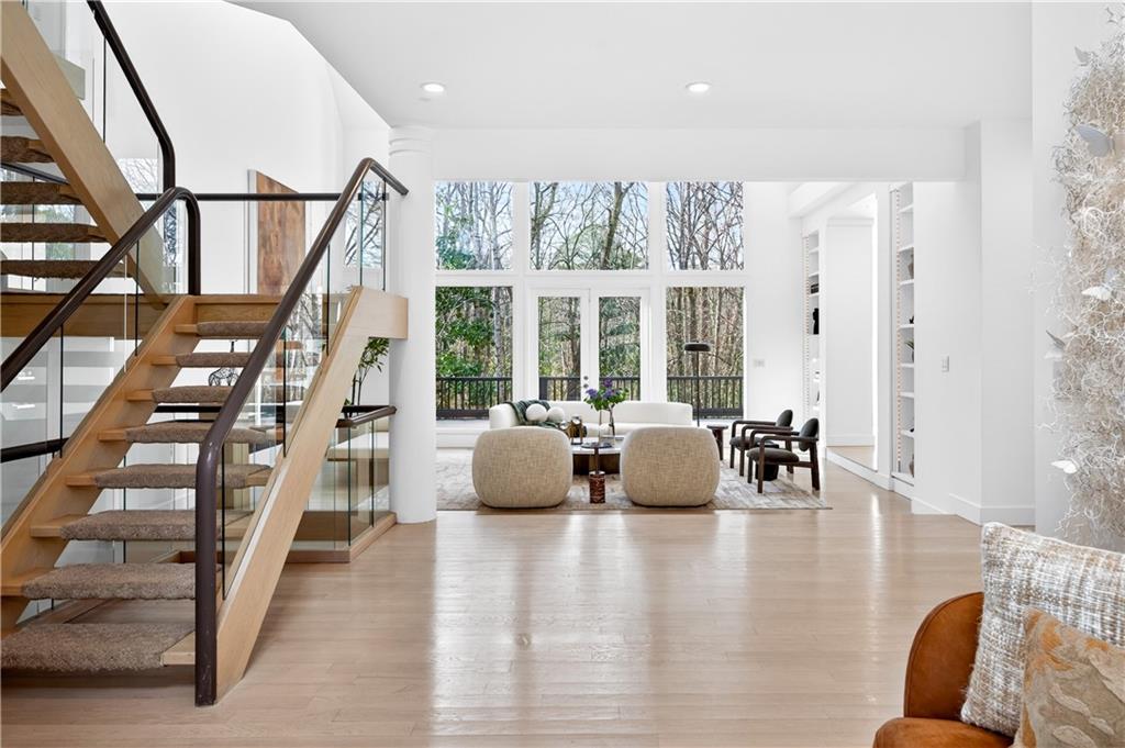 230 N Chambord Drive NW