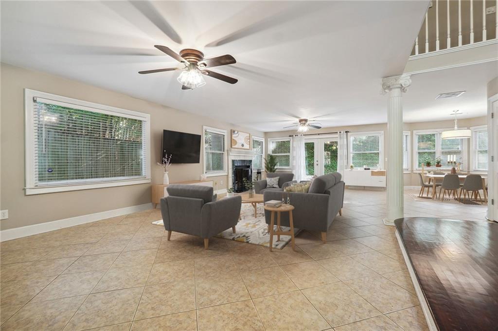 Whispering Oaks - Residential Lease