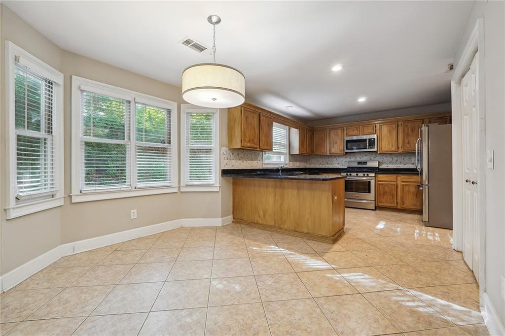 Whispering Oaks - Residential Lease