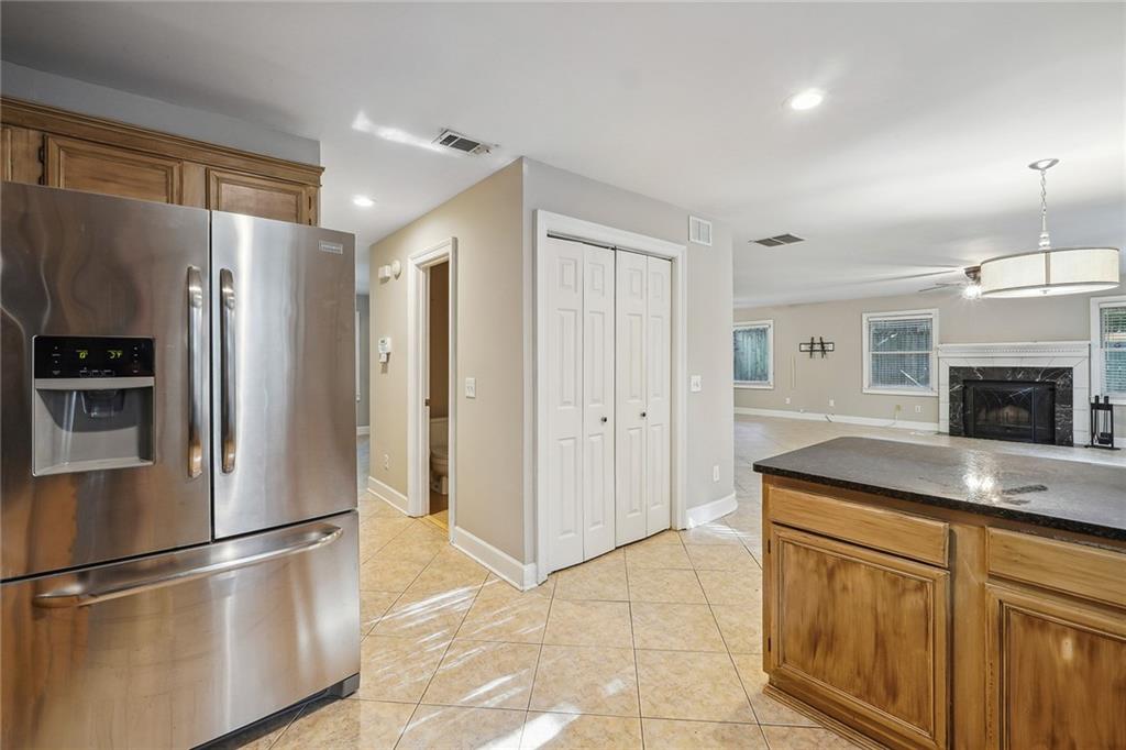 Whispering Oaks - Residential Lease