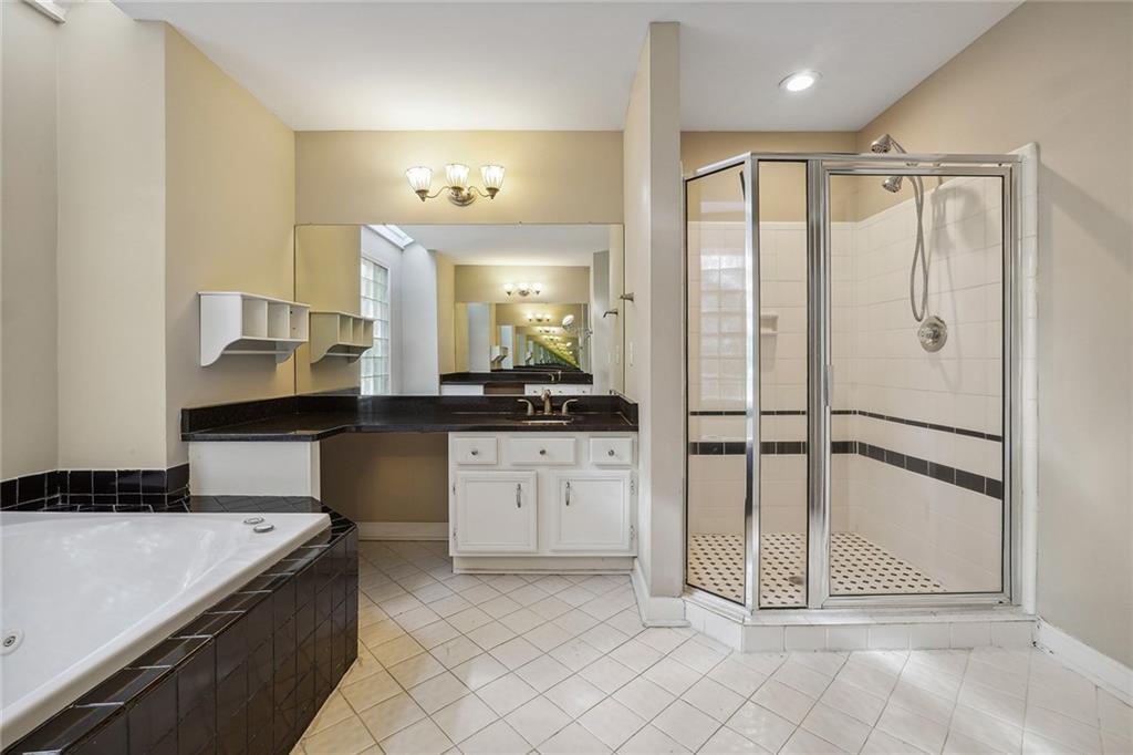 Whispering Oaks - Residential Lease