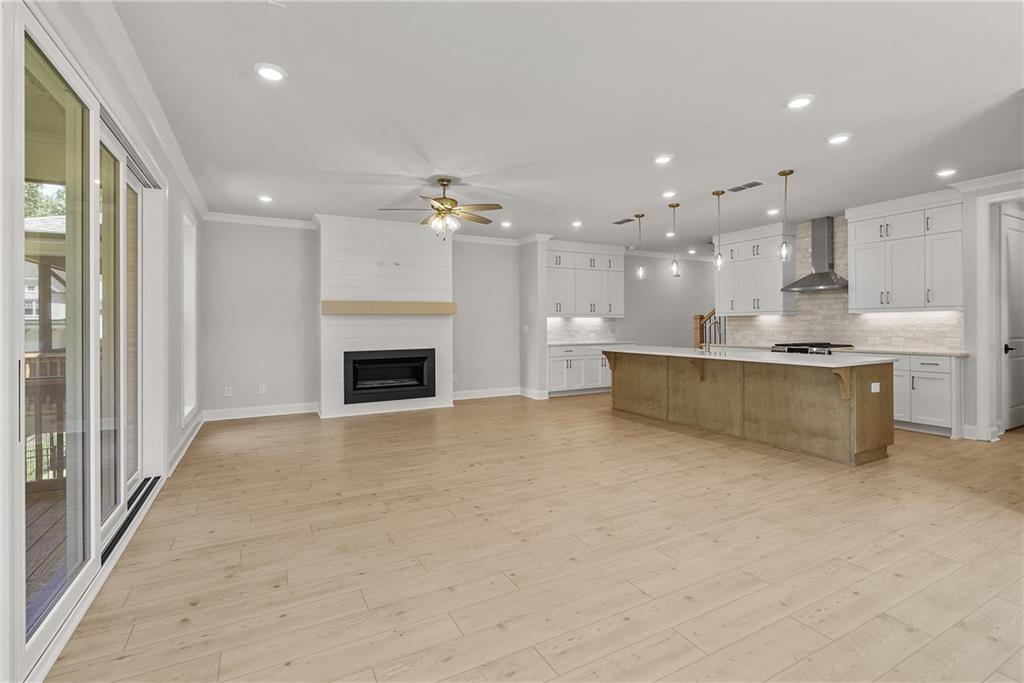 5697 Broad River View 445