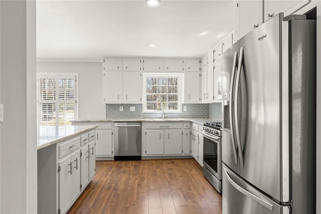 2488 Fontainebleau Drive, Dunwoody, Georgia image 12