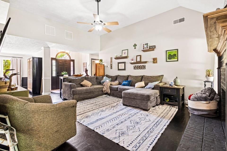 233 Ivy Creek Drive