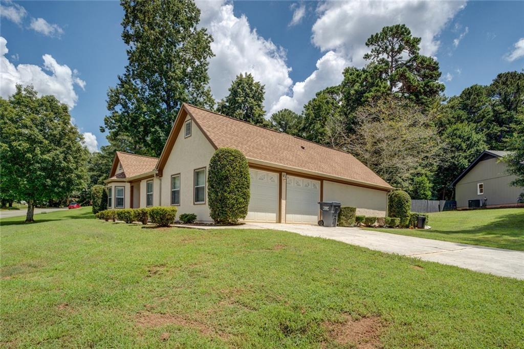4938 Lake Forest Dr