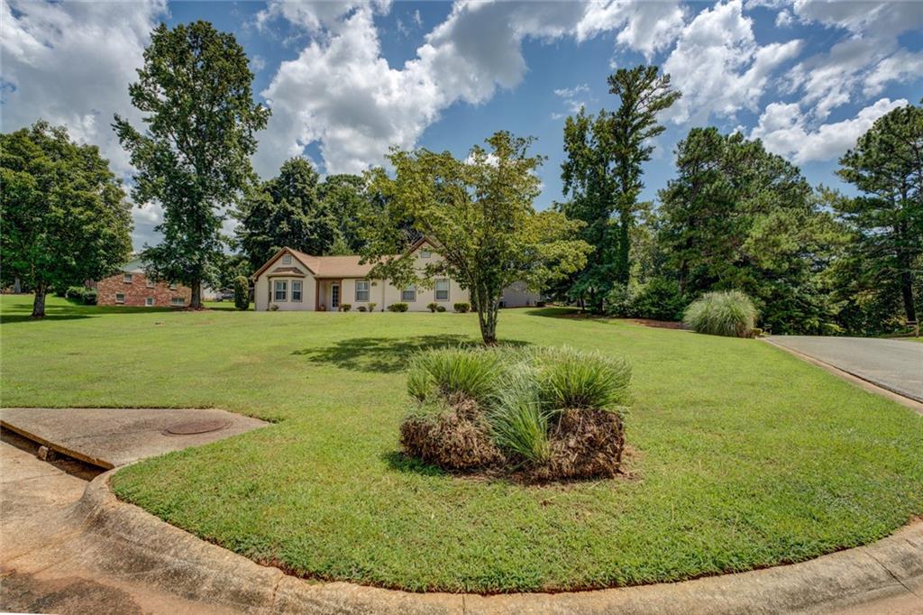 4938 Lake Forest Dr