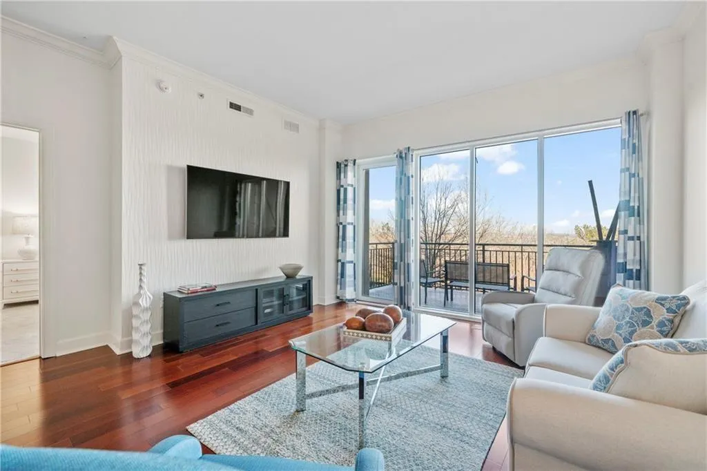 Atlanta, Georgia 30339, United States, 2 Bedrooms Bedrooms, ,2 BathroomsBathrooms,Residential,Active,174527