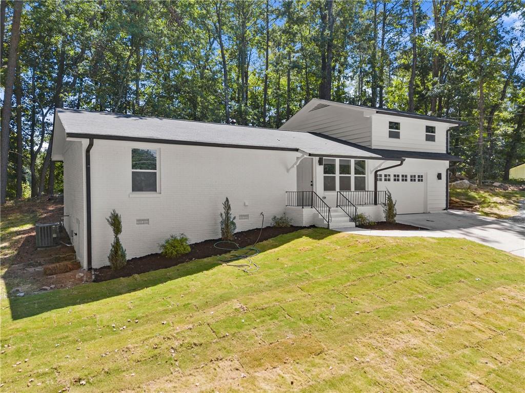 5871 Dolvin Lane