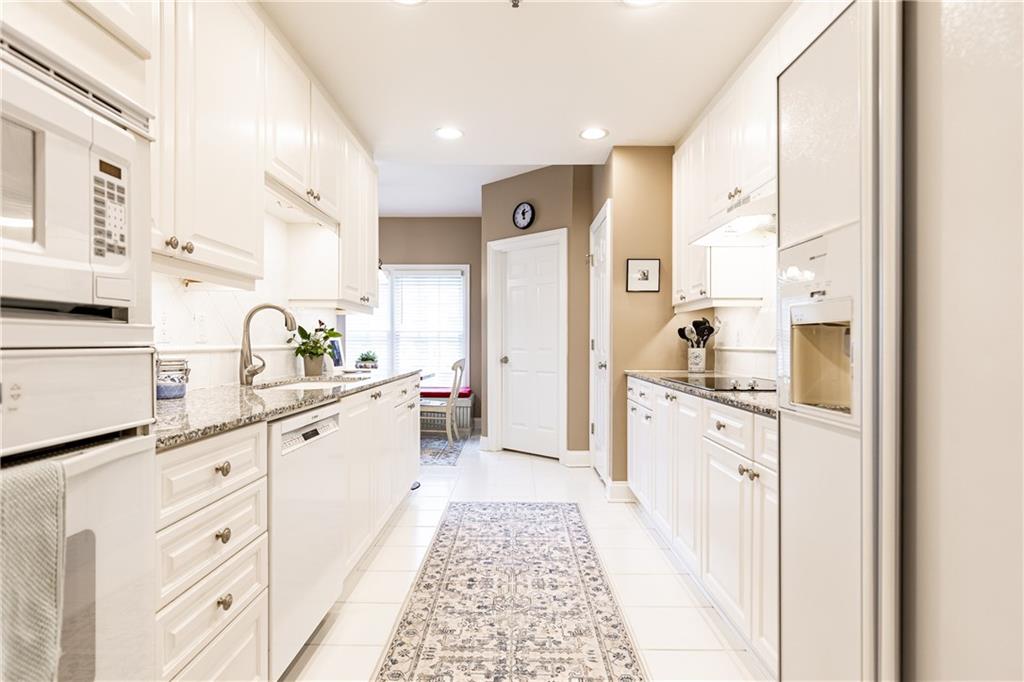 211 Colonial Homes Drive NW 2508
