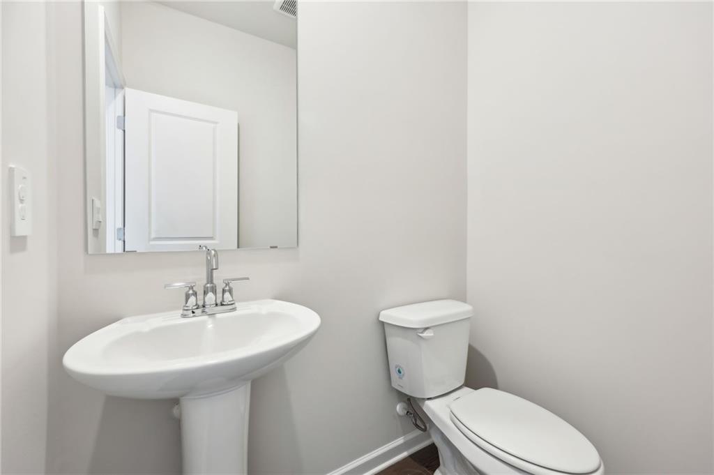 6379 Apalachee Way, Smyrna, Georgia image 12
