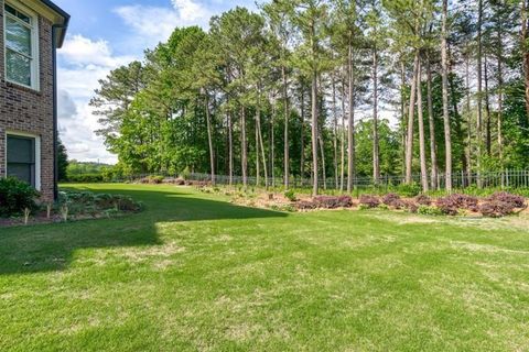 A home in Dacula