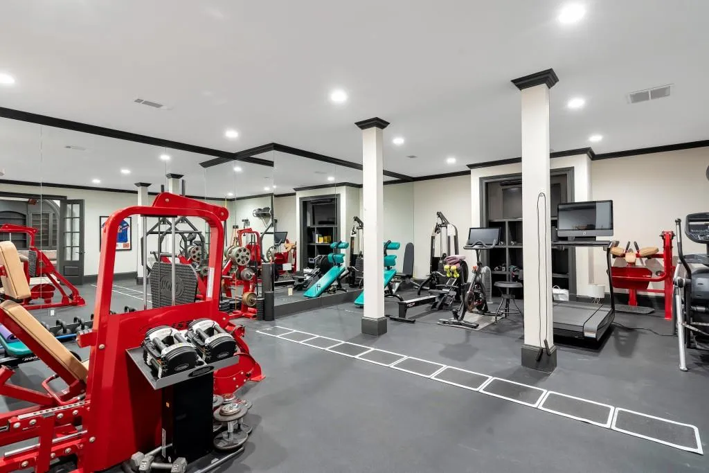 Marietta, Georgia 30067, United States, 7 Bedrooms Bedrooms, ,8 BathroomsBathrooms,Residential,Active,110386