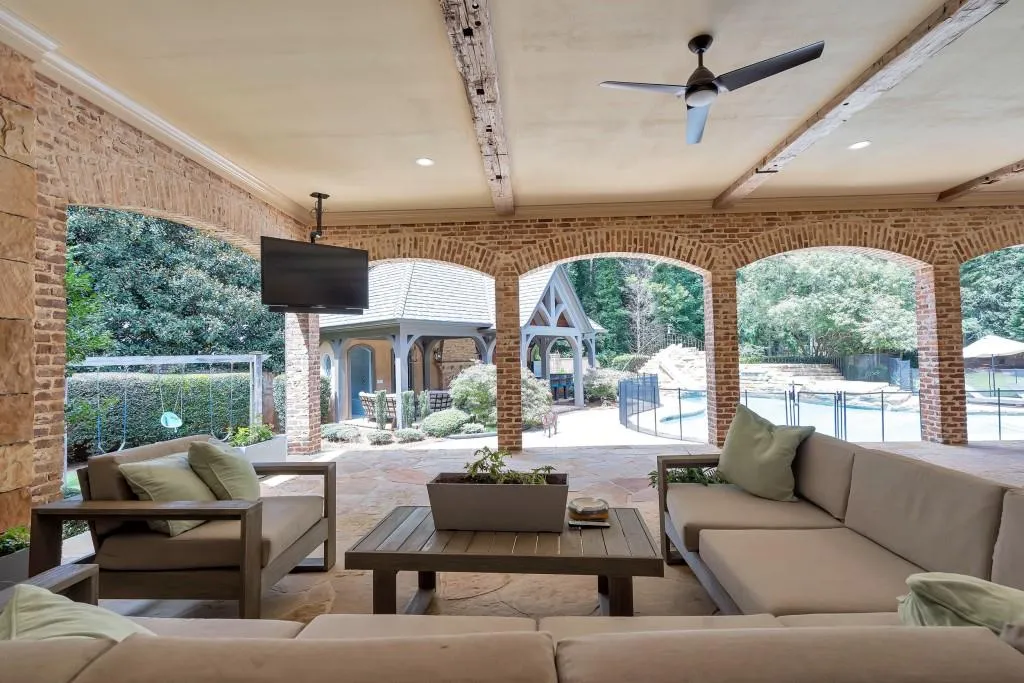 Marietta, Georgia 30067, United States, 7 Bedrooms Bedrooms, ,8 BathroomsBathrooms,Residential,Active,110386