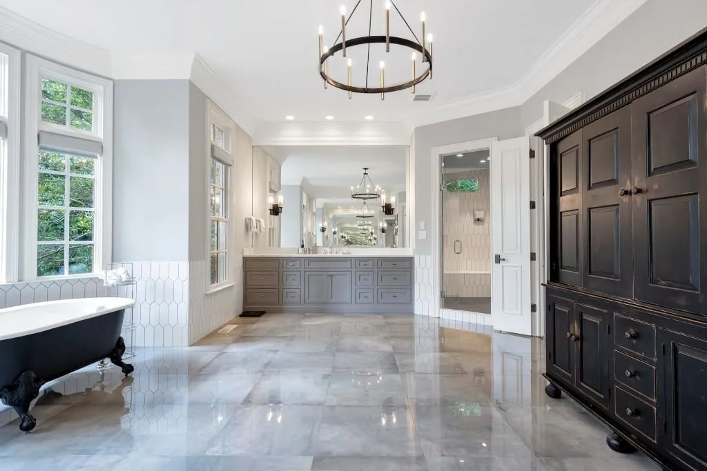 Marietta, Georgia 30067, United States, 7 Bedrooms Bedrooms, ,8 BathroomsBathrooms,Residential,Active,110386