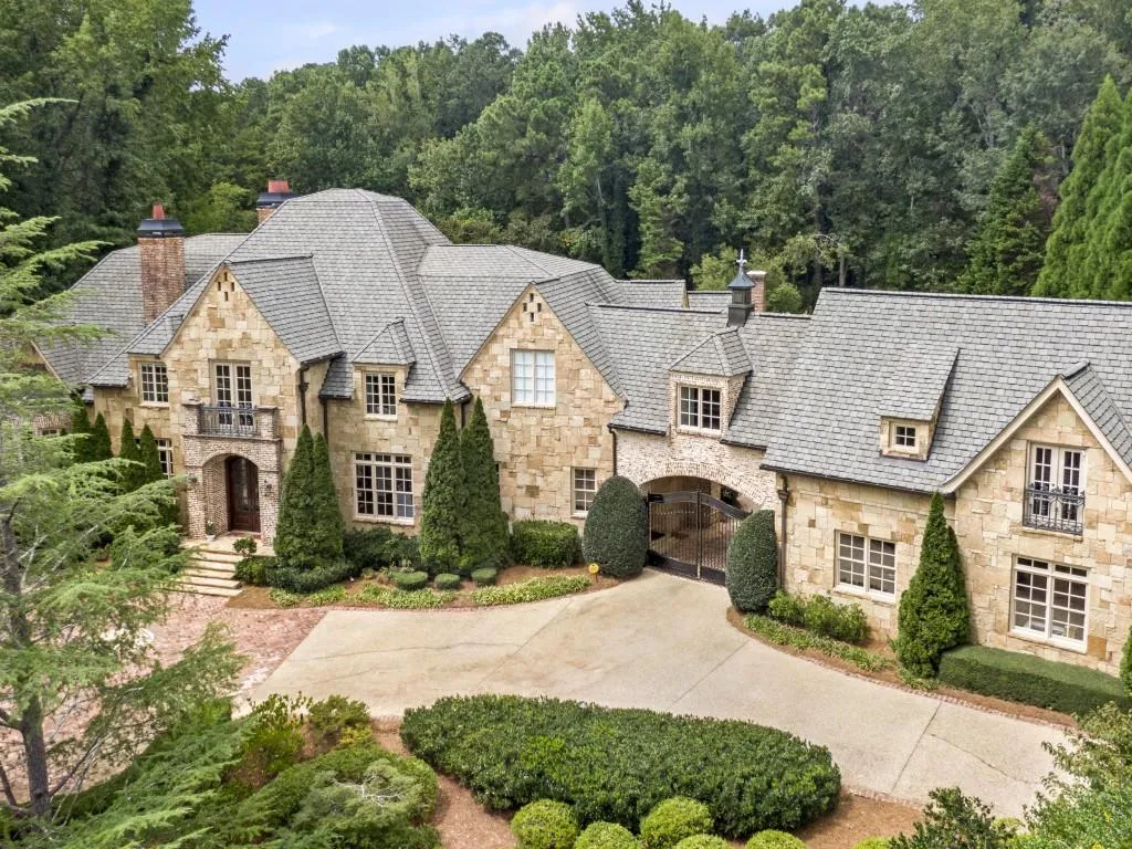 Marietta, Georgia 30067, United States, 7 Bedrooms Bedrooms, ,8 BathroomsBathrooms,Residential,Active,110386