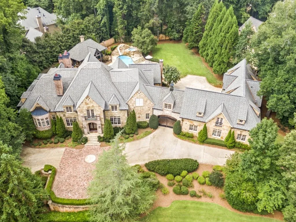 Marietta, Georgia 30067, United States, 7 Bedrooms Bedrooms, ,8 BathroomsBathrooms,Residential,Active,110386 Marietta, Georgia 30067, United States, 7 Bedrooms Bedrooms, ,8 BathroomsBathrooms,Residential,Active,110386