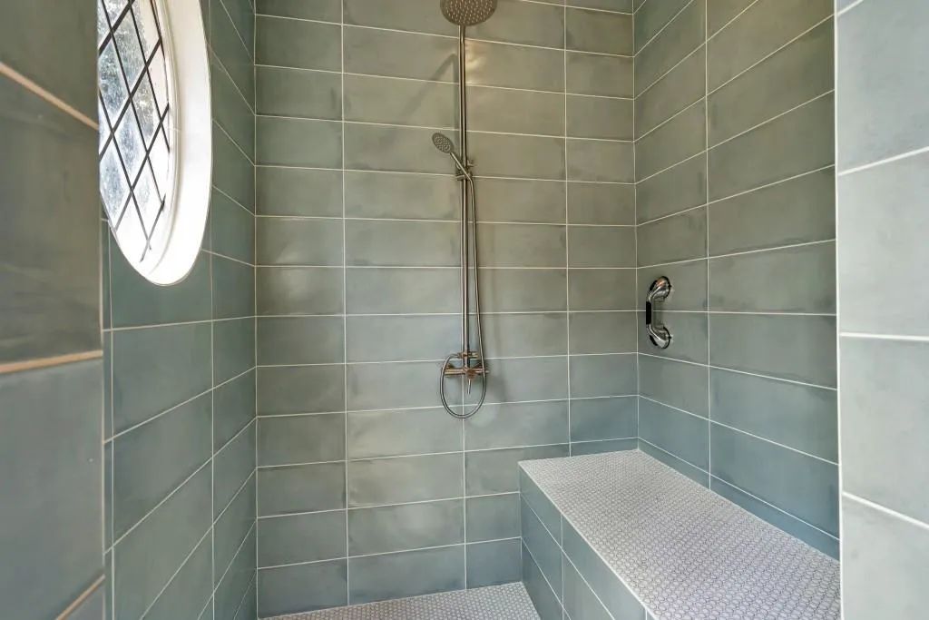 Marietta, Georgia 30067, United States, 7 Bedrooms Bedrooms, ,8 BathroomsBathrooms,Residential,Active,110386