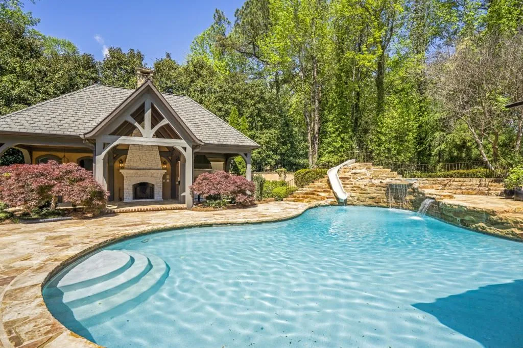 Marietta, Georgia 30067, United States, 7 Bedrooms Bedrooms, ,8 BathroomsBathrooms,Residential,Active,110386