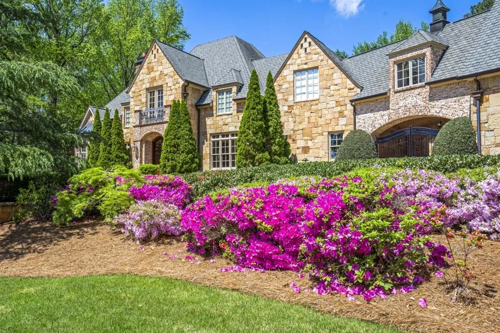 Marietta, Georgia 30067, United States, 7 Bedrooms Bedrooms, ,8 BathroomsBathrooms,Residential,Active,110386