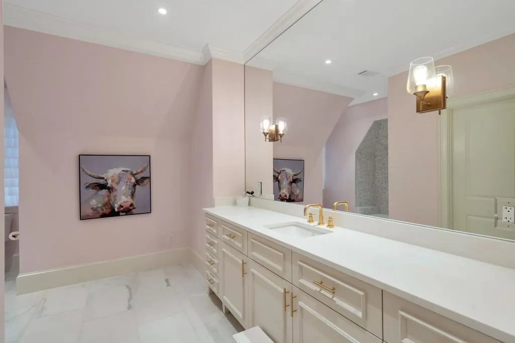 Marietta, Georgia 30067, United States, 7 Bedrooms Bedrooms, ,8 BathroomsBathrooms,Residential,Active,110386