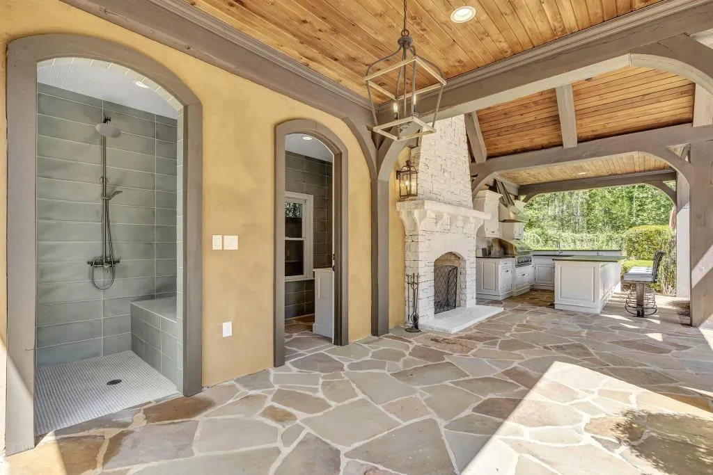 Marietta, Georgia 30067, United States, 7 Bedrooms Bedrooms, ,8 BathroomsBathrooms,Residential,Active,110386