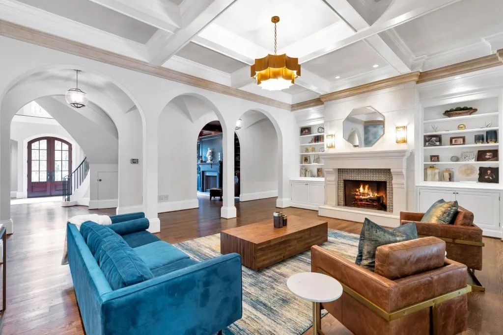 Marietta, Georgia 30067, United States, 7 Bedrooms Bedrooms, ,8 BathroomsBathrooms,Residential,Active,110386