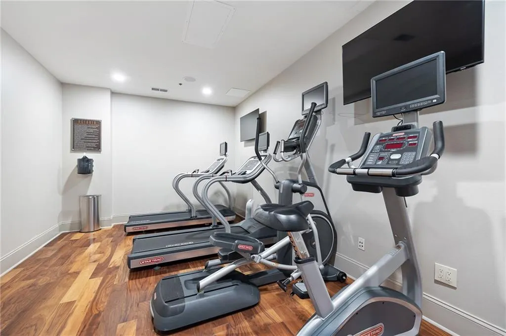 Atlanta, Georgia 30309, United States, 2 Bedrooms Bedrooms, ,3 BathroomsBathrooms,Residential,Active,78685