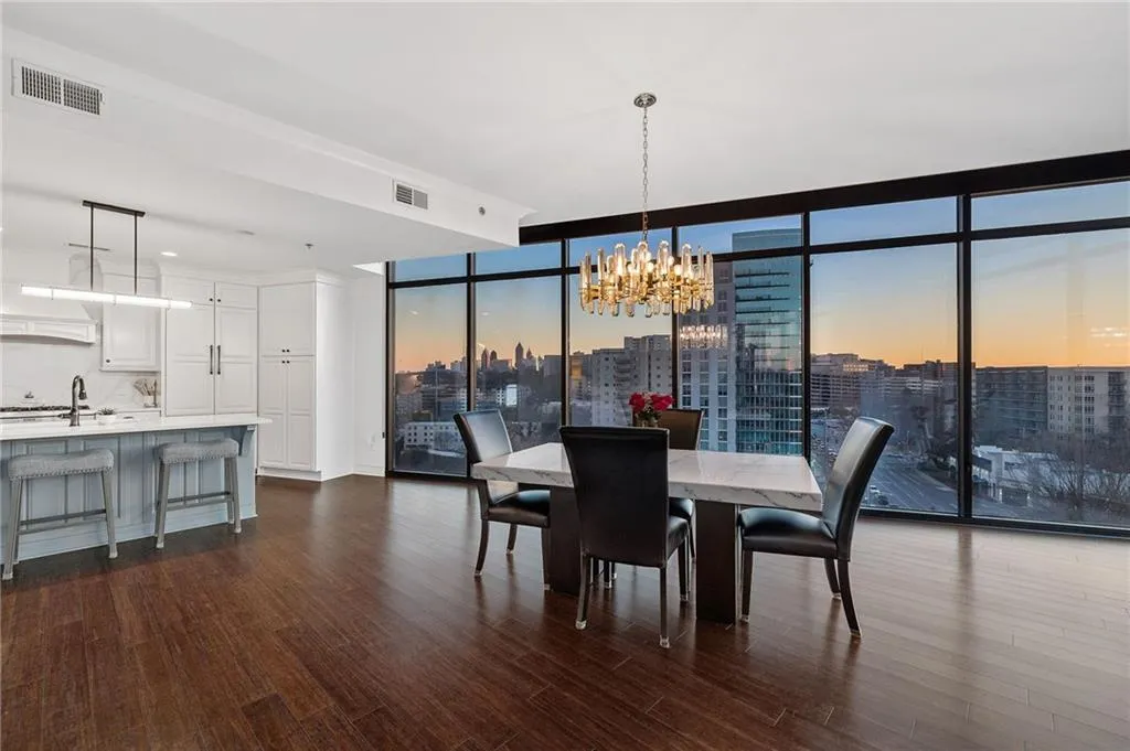 Atlanta, Georgia 30309, United States, 2 Bedrooms Bedrooms, ,3 BathroomsBathrooms,Residential,Active,78685