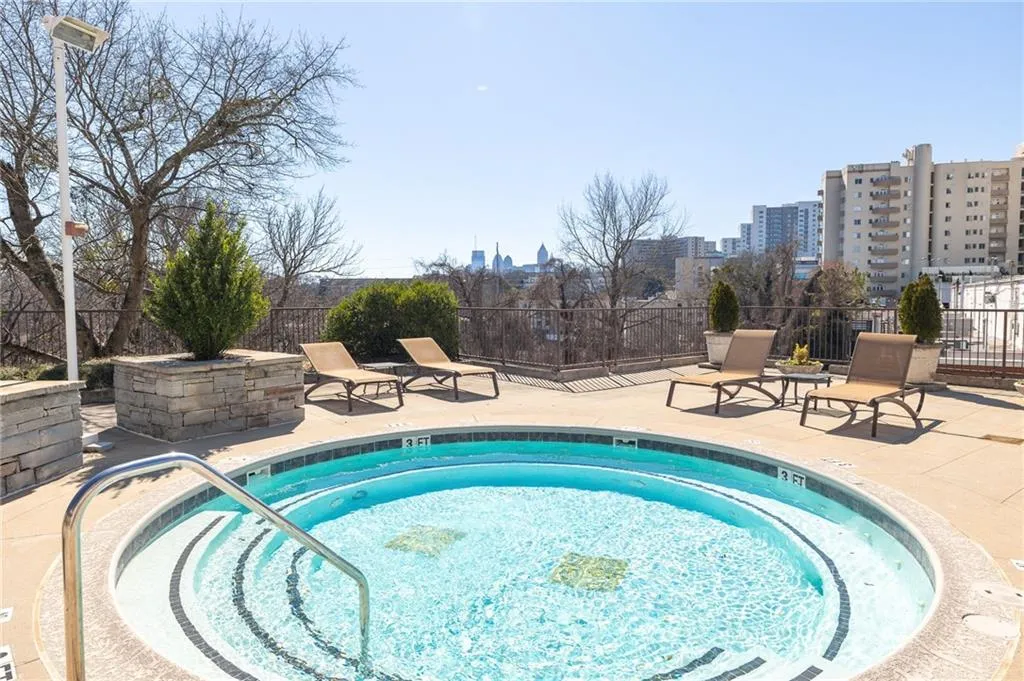 Atlanta, Georgia 30309, United States, 2 Bedrooms Bedrooms, ,3 BathroomsBathrooms,Residential,Active,78685