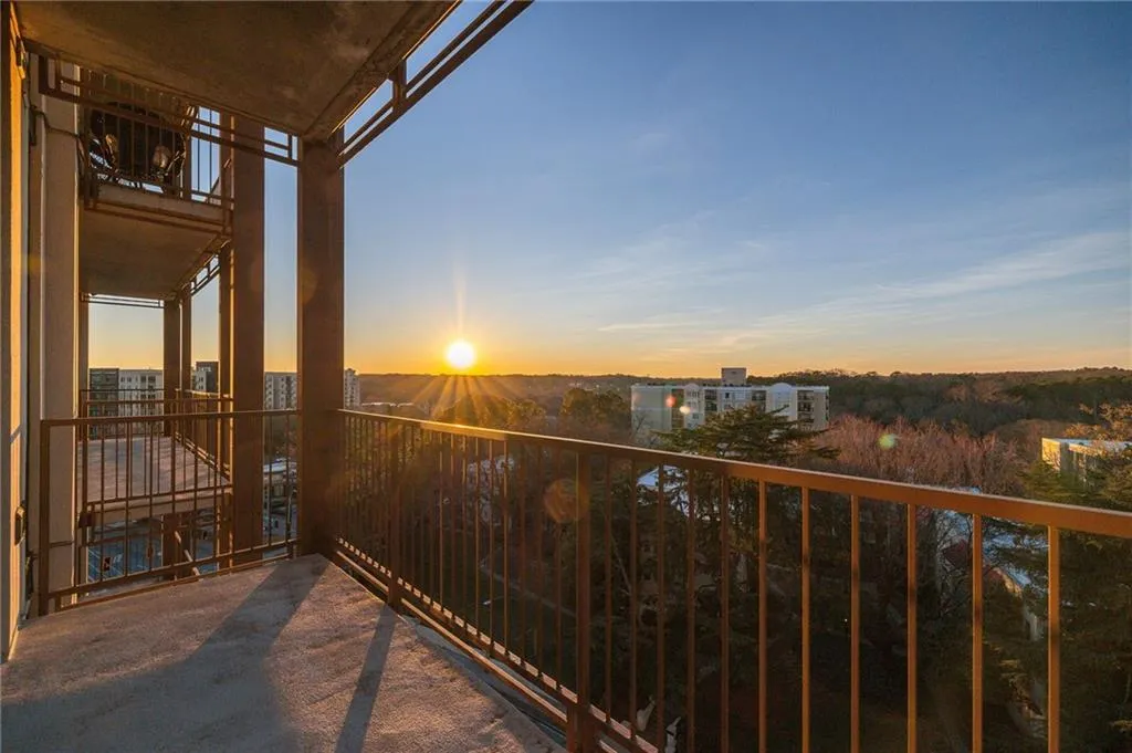 Atlanta, Georgia 30309, United States, 2 Bedrooms Bedrooms, ,3 BathroomsBathrooms,Residential,Active,78685