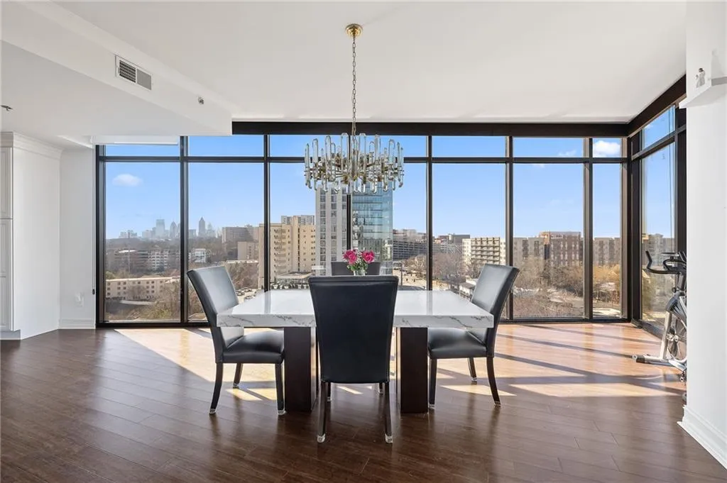 Atlanta, Georgia 30309, United States, 2 Bedrooms Bedrooms, ,3 BathroomsBathrooms,Residential,Active,78685