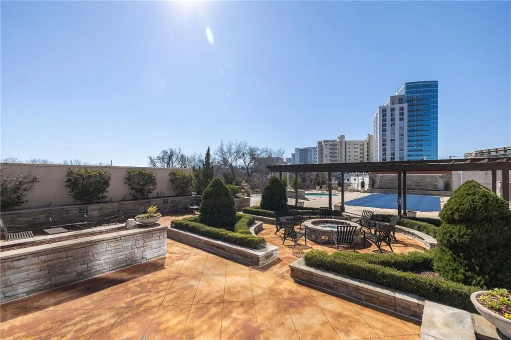 Atlanta, Georgia 30309, United States, 2 Bedrooms Bedrooms, ,3 BathroomsBathrooms,Residential,Active,78685