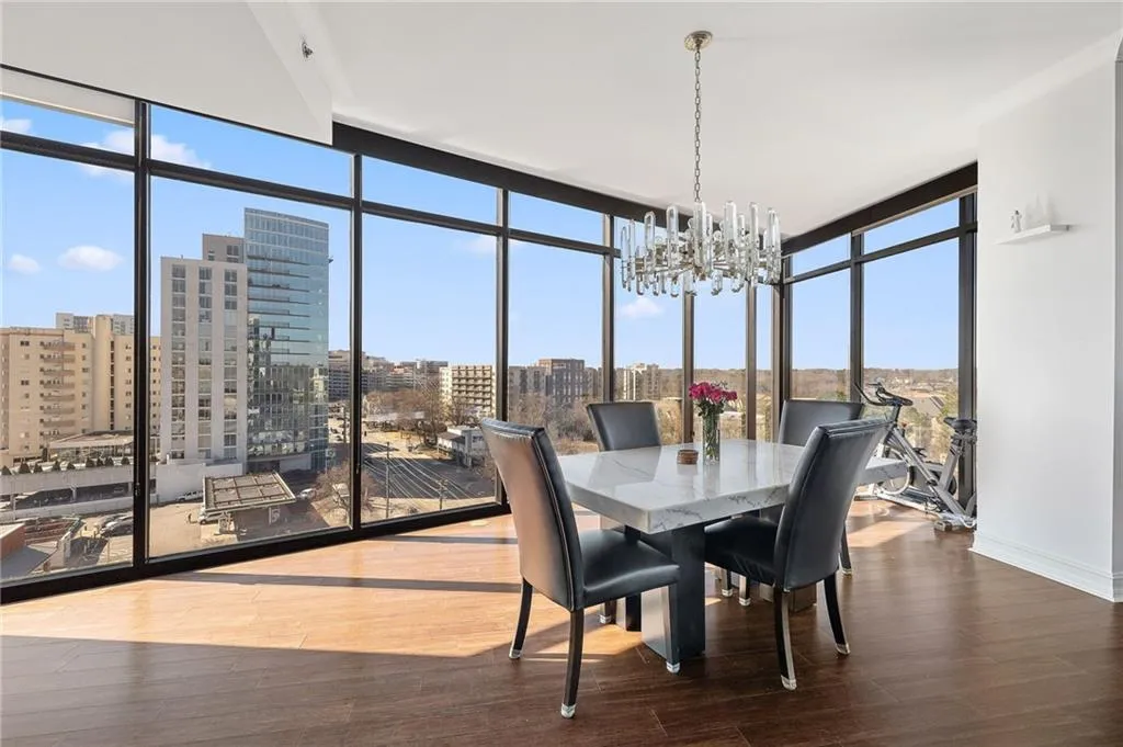 Atlanta, Georgia 30309, United States, 2 Bedrooms Bedrooms, ,3 BathroomsBathrooms,Residential,Active,78685