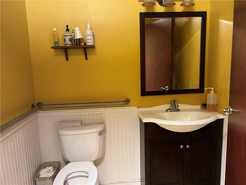3042 Oakcliff Drive 201
