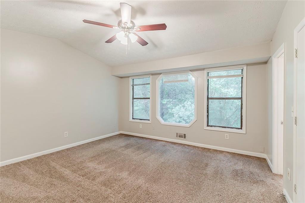 2218 Lowtrail Court, Lithonia, Georgia image 13