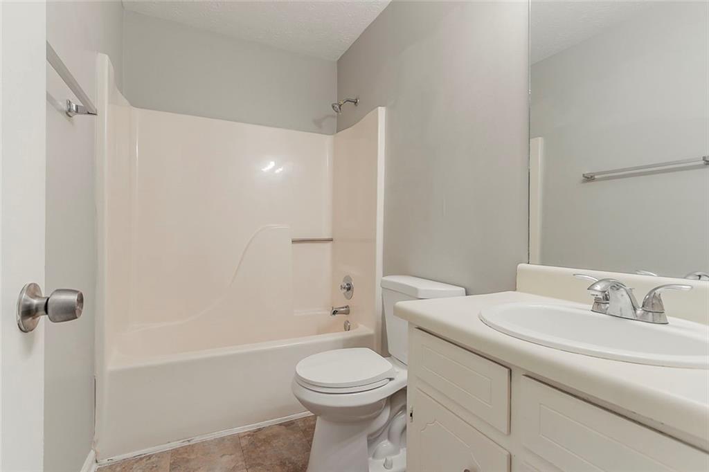 2218 Lowtrail Court, Lithonia, Georgia image 22
