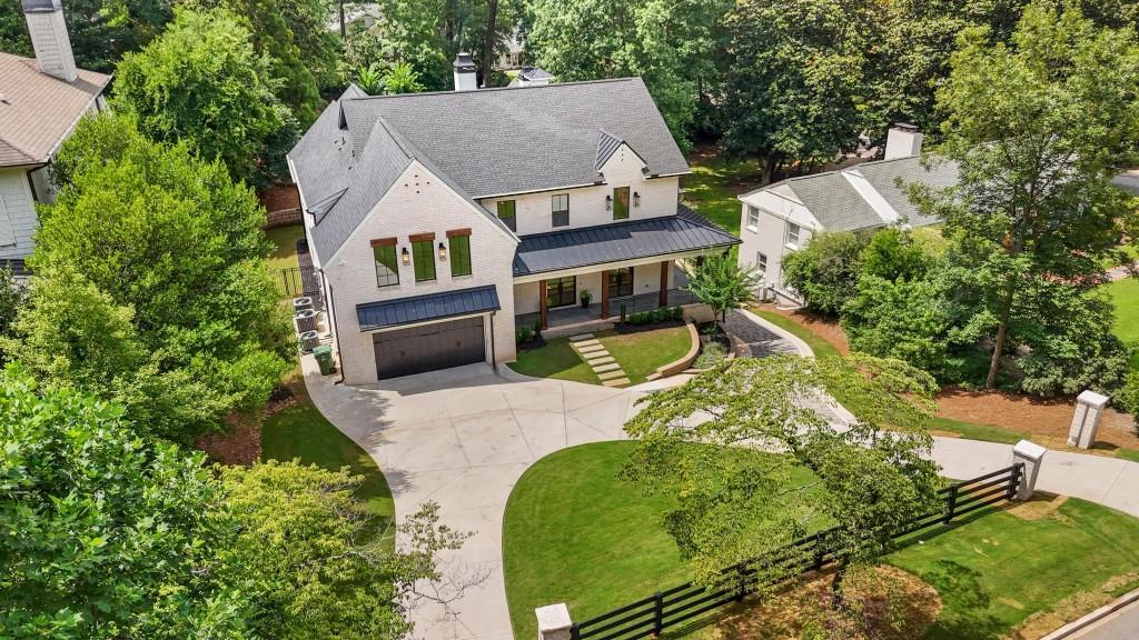 819 Loridans Drive