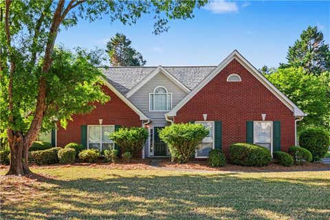 Homes For Sale - 5295 Antler Court<br/> Suwanee, GA 30024