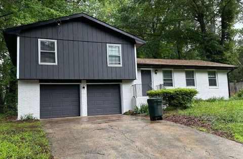 586 Chris Circle Lawrenceville GA 30044