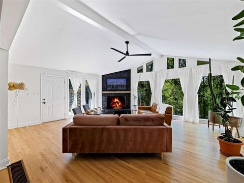 579 Fielding Lane Atlanta GA 30311
