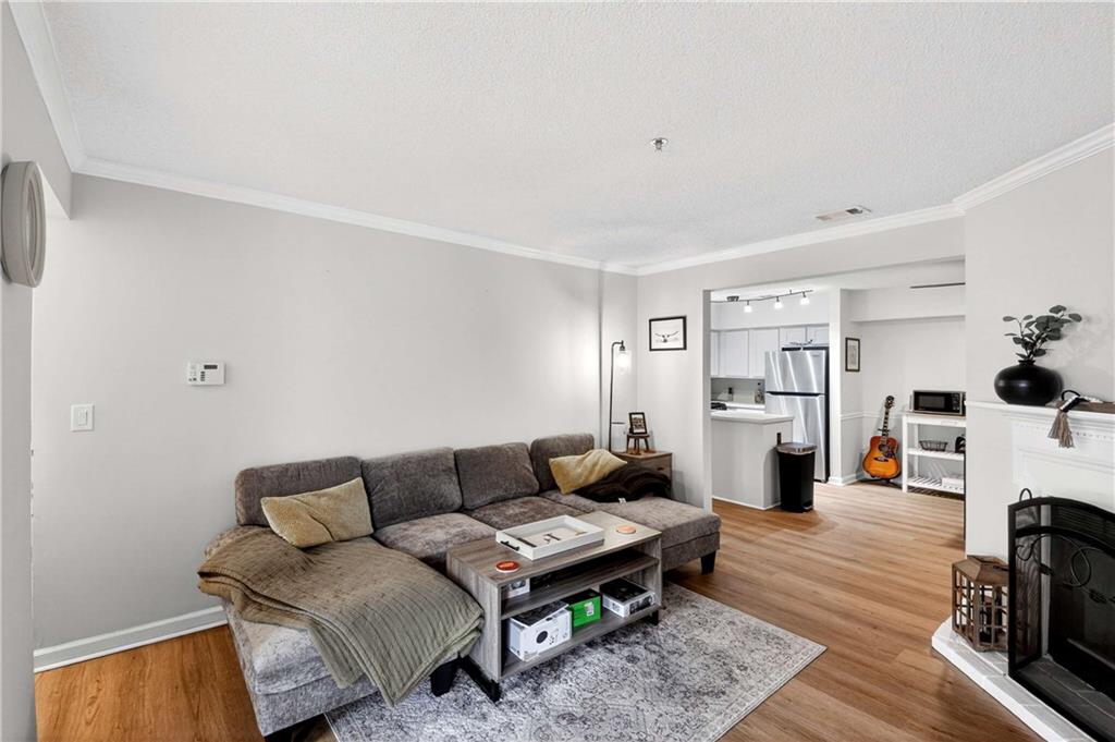 305 Cobblestone Trail