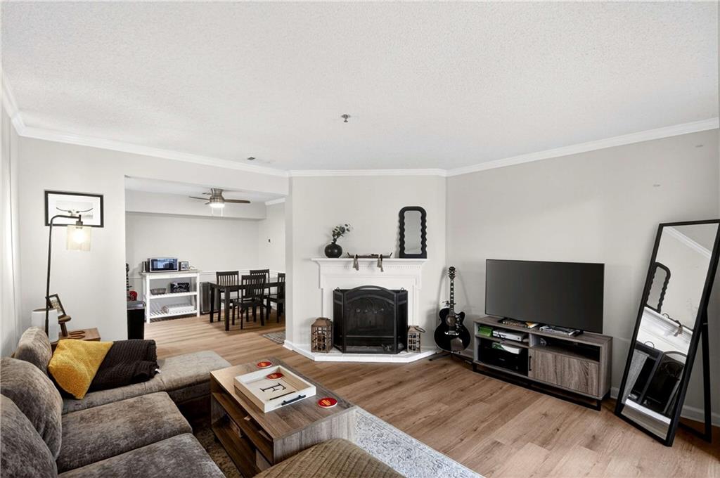 305 Cobblestone Trail