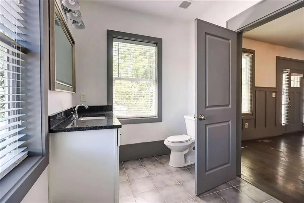 Atlanta, Georgia 30310, United States, 3 Bedrooms Bedrooms, ,3 BathroomsBathrooms,Residential,Active,155449